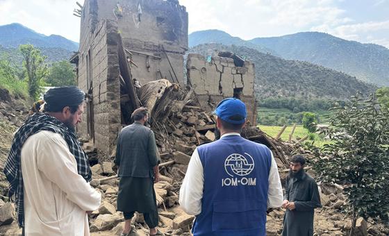 Séisme en Afghanistan : les secours peinent à atteindre les villages isolés de l’Est